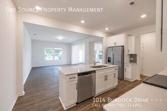 1014 Burdock Dr in Greensboro, NC - Building Photo - Building Photo