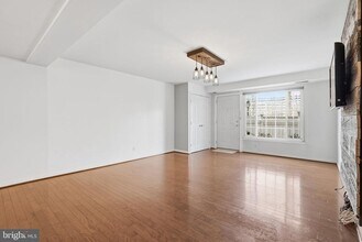 1603 N Van Dorn St in Alexandria, VA - Building Photo - Building Photo