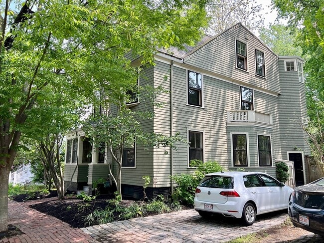 property at 28 Ellsworth Park
