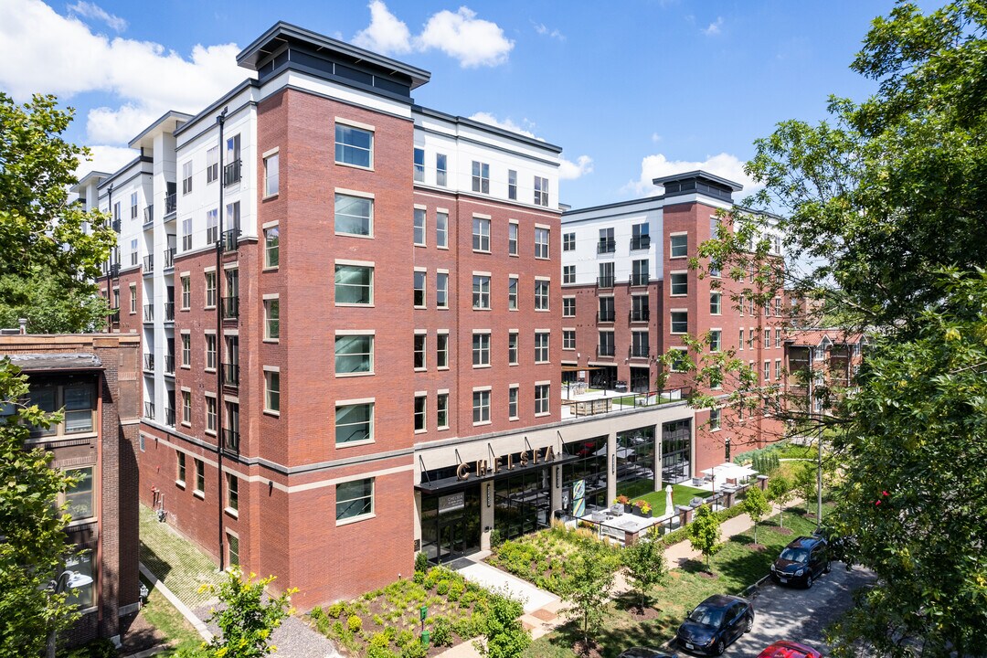 Chelsea in St. Louis, MO - Building Photo