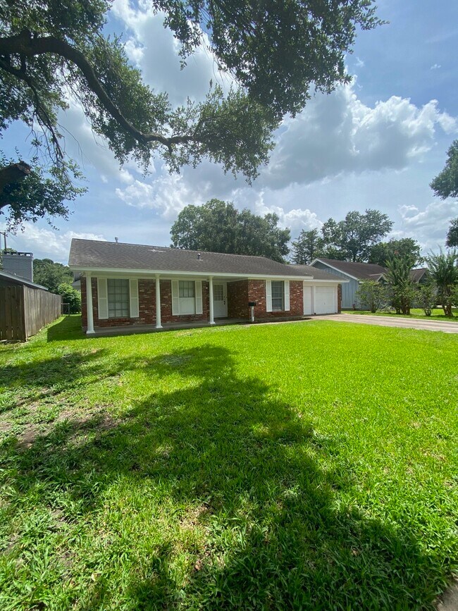 7143 Triola Ln in Houston, TX - Building Photo - Building Photo