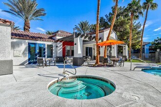 Tango Bay in Las Vegas, NV - Foto de edificio - Building Photo