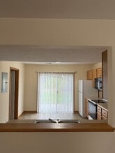 3880 Kenowa Ave SW in Grandville, MI - Building Photo - Building Photo