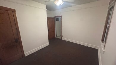 1621 S 50th Ct, Unit 2nd FL. Rear in Cicero, IL - Building Photo - Building Photo