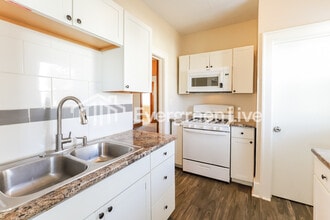 3123 Fontenelle Blvd in Omaha, NE - Building Photo - Building Photo