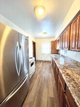 308 E 17th Ave in Hutchinson, KS - Building Photo - Building Photo