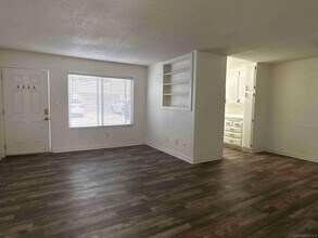 2006 Diamond St in San Diego, CA - Building Photo - Building Photo