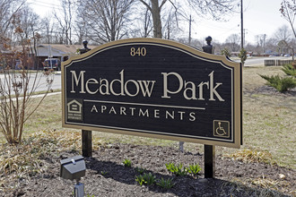 Meadow Park in Rogers, AR - Building Photo - Building Photo