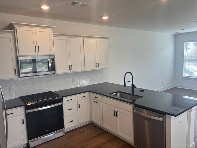 484 Ml Pk Wy in Spartanburg, SC - Building Photo - Building Photo