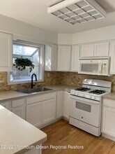 80 Girard Ave in West Long Branch, NJ - Building Photo - Building Photo