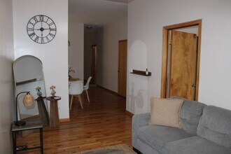 2012 W 23rd St, Unit 2nd Floor in Chicago, IL - Building Photo - Building Photo