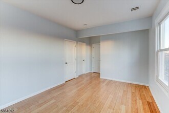 15 Fessenden Pl in Newark, NJ - Building Photo - Building Photo