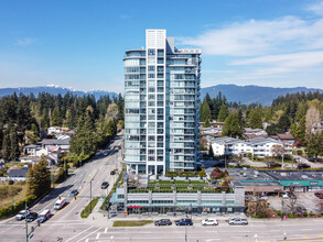 958 Ridgeway Ave in Coquitlam, BC - Building Photo - Building Photo