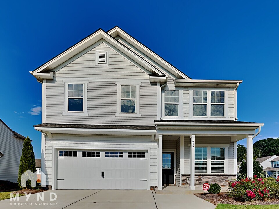 237 Fesperman Cir in Troutman, NC - Building Photo