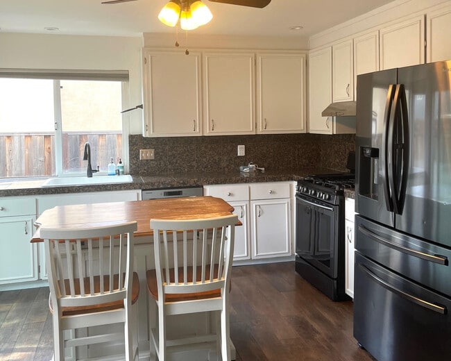 3554 Kings Canyon Ct in Pleasanton, CA - Building Photo - Building Photo