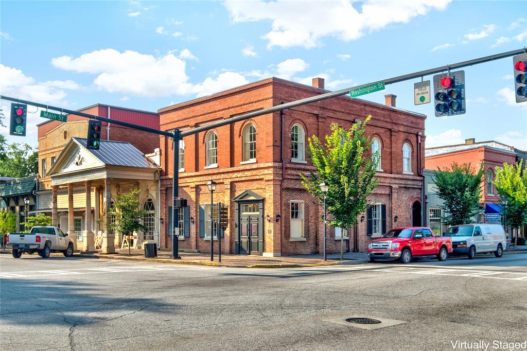 160 S Main St in Madison, GA - Building Photo