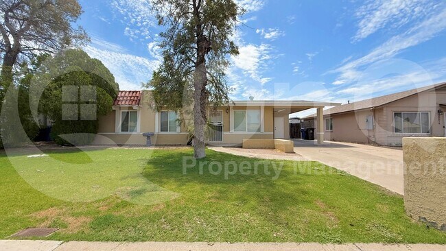 20021 N 17th Dr in Phoenix, AZ - Building Photo - Building Photo