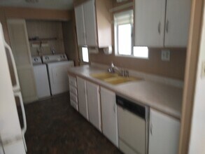 23156 Skylink Dr in Canyon Lake, CA - Building Photo - Building Photo