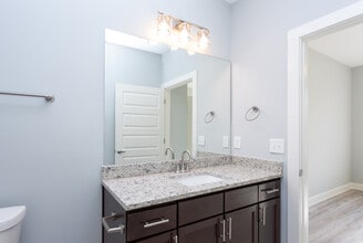 RidgeStone Apartments in Raleigh, NC - Building Photo - Interior Photo