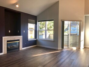 14035 Greenwood Ave N in Seattle, WA - Building Photo - Building Photo