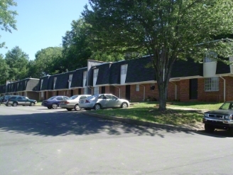 Colonial Village Apartments in Salisbury, NC - Building Photo