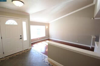 898 Luxury Dr in Concord, CA - Building Photo - Building Photo