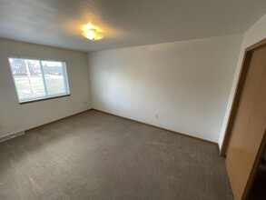 154 Sater St in Orfordville, WI - Building Photo - Building Photo