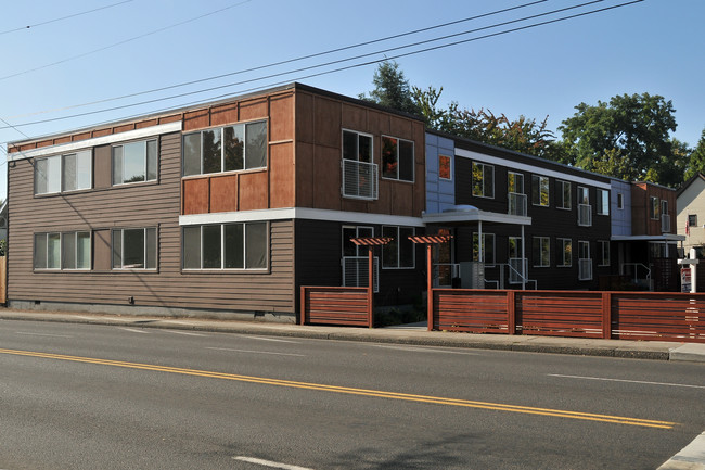 3866 SE Taylor St in Portland, OR - Foto de edificio - Building Photo