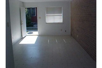 8207 Sam Rayburn Dr in Austin, TX - Building Photo - Building Photo