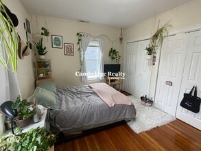 23 Willard Ave, Unit 3 in Medford, MA - Building Photo - Building Photo