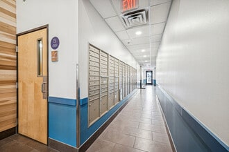 Yugo The Sydney at Dinkytown in Minneapolis, MN - Foto de edificio - Building Photo