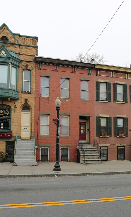 297 Lark St in Albany, NY - Building Photo