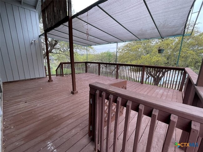 property at 1415 Glenn Dr
