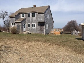 1076 Corn Neck Rd in Block Island, RI - Building Photo - Building Photo