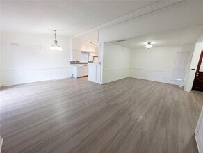 3301 Oakbrook Dr in Del City, OK - Building Photo - Building Photo