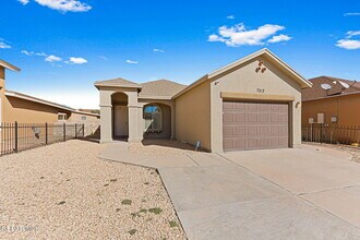 7213 Copper Trail Ave in El Paso, TX - Building Photo - Building Photo