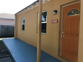 2868 NW 8th St in Fort Lauderdale, FL - Building Photo - Building Photo
