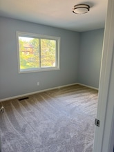 7340 Bagpipe Blvd in Eden Prairie, MN - Building Photo - Building Photo