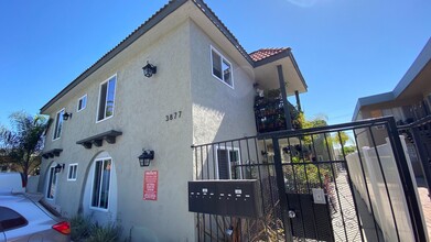 SF Casa Royale in San Diego, CA - Building Photo - Interior Photo