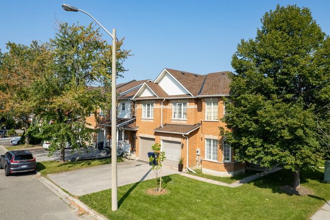 Triple Crown in Toronto, ON - Building Photo - Building Photo