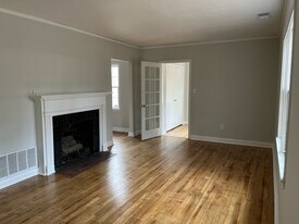 2227 E 40th St in Savannah, GA - Building Photo