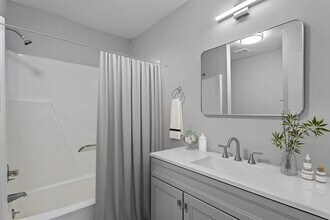 707 S Moore St in Clayton, NC - Building Photo - Building Photo