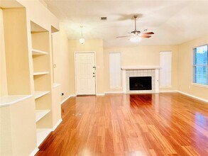 2921 Lake Valley Dr in Garland, TX - Building Photo - Building Photo