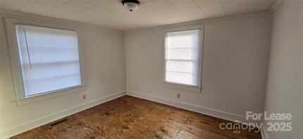 1511 Fred Watson Pl in Lenoir, NC - Building Photo - Building Photo