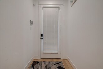 2726 Anita St in Houston, TX - Building Photo - Building Photo