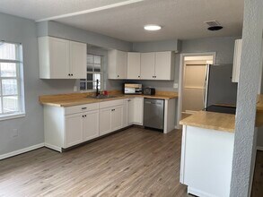 3517 NE 12th St in Ocala, FL - Building Photo - Building Photo