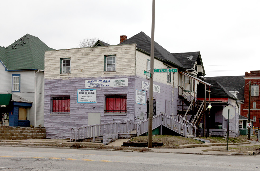 2521 W Washington St in Indianapolis, IN - Building Photo