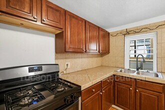 837 S 8th Ave in Tucson, AZ - Building Photo - Building Photo