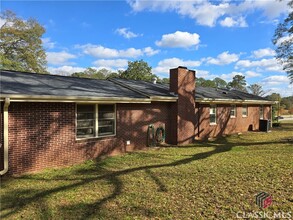 2011 Mars Hill Rd in Watkinsville, GA - Building Photo - Building Photo