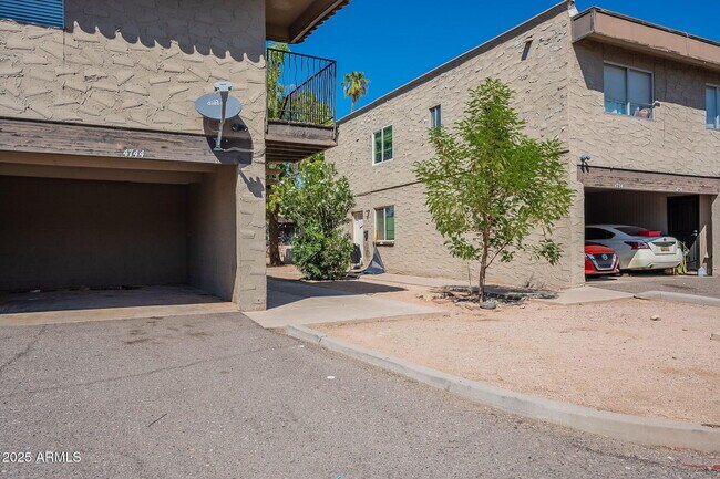 4744 E Portland St in Phoenix, AZ - Building Photo - Building Photo